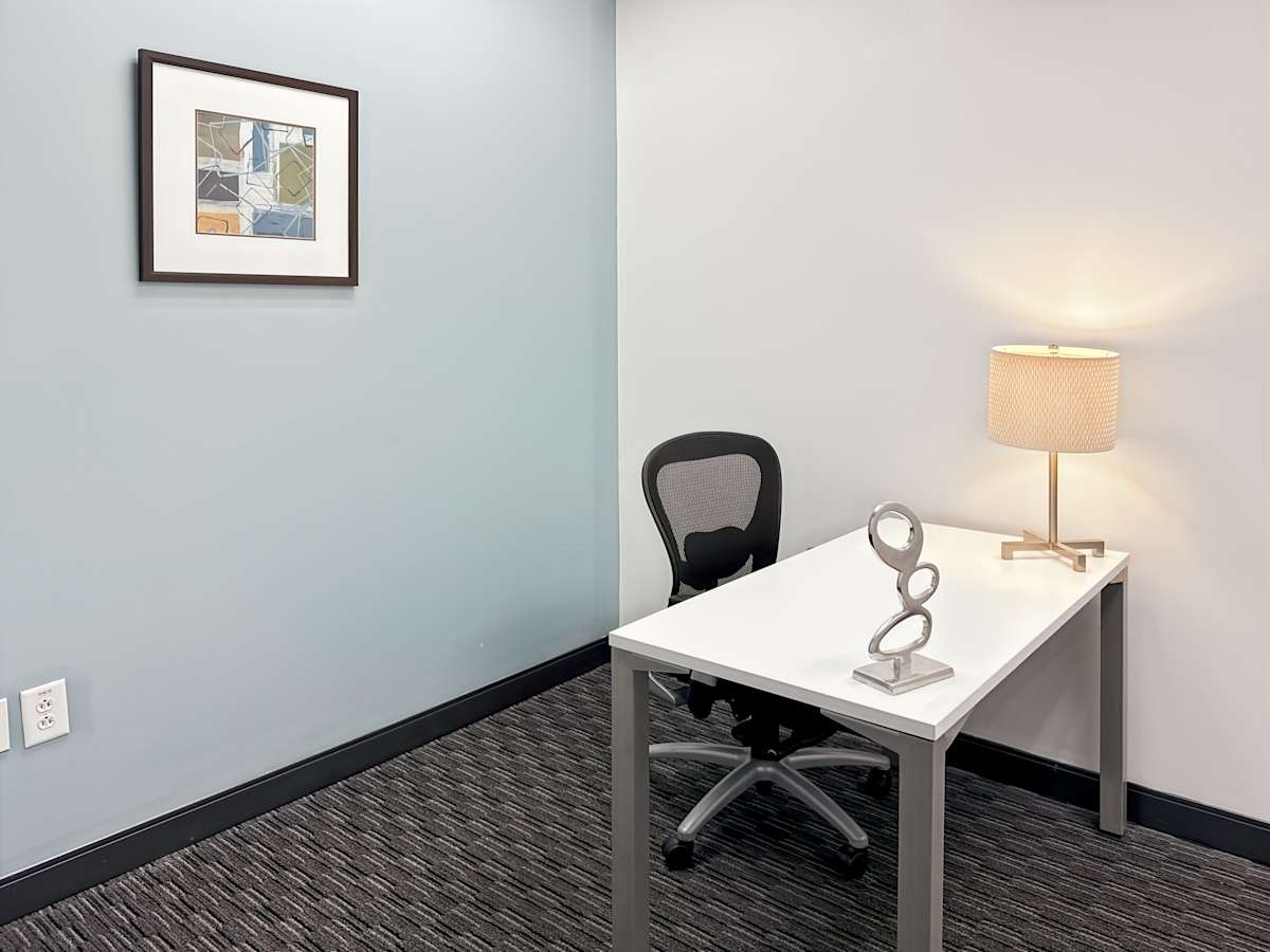 Captrust Tower photo 11