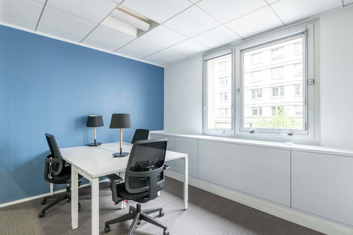 191 Avenue Charles de Gaulle photo 3