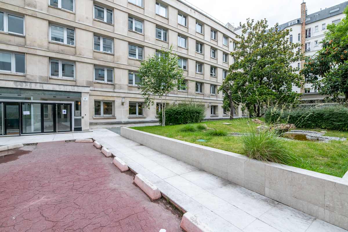 191 Avenue Charles de Gaulle photo 1