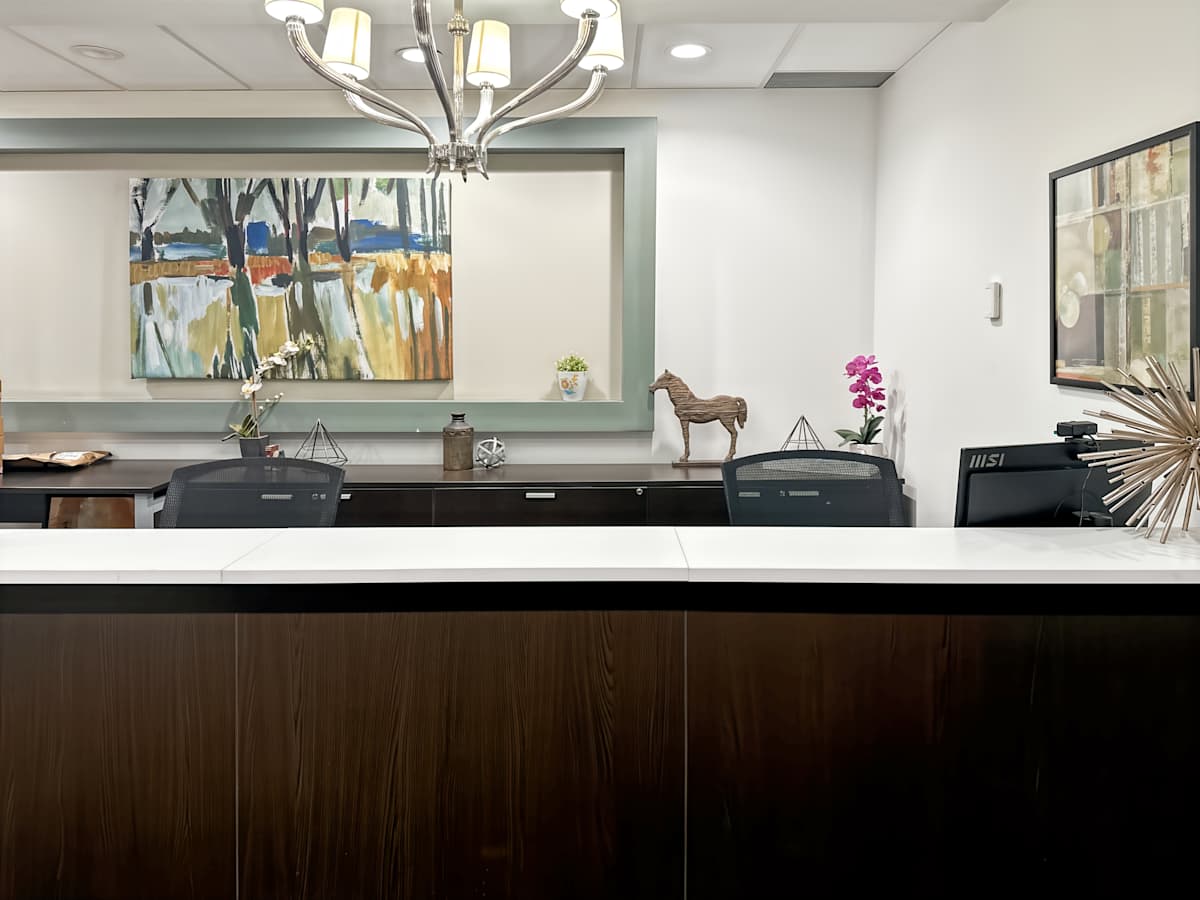 1235 Bay Street photo 2