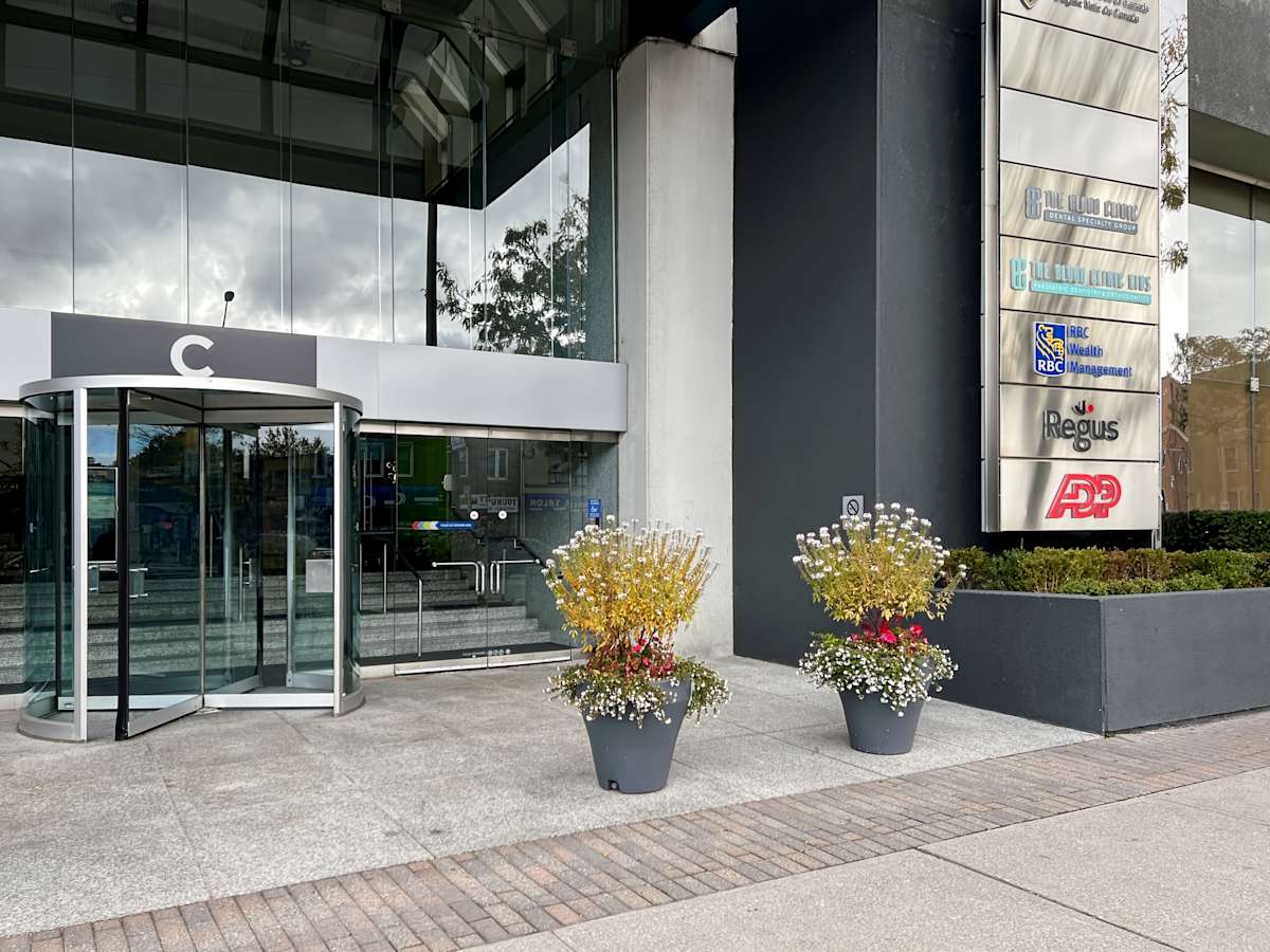 3250 Bloor Street West photo 3