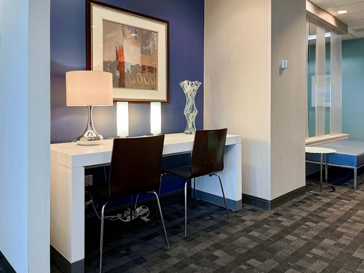 4711 Yonge Street photo 8