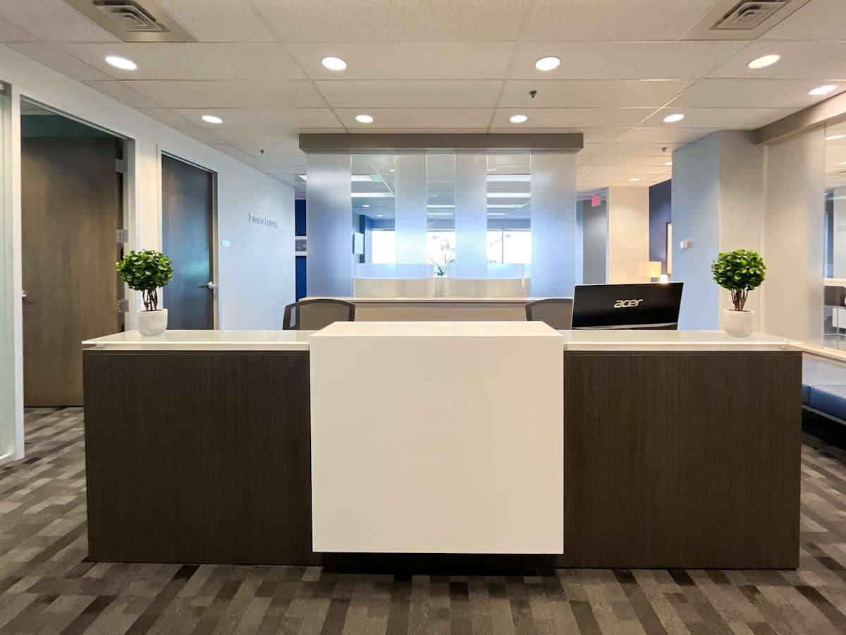 4711 Yonge Street photo 2