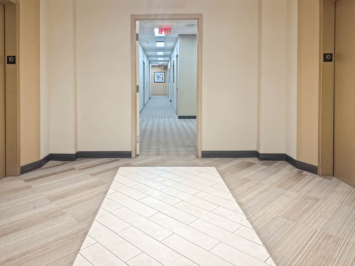 10 Four Seasons Place photo 11