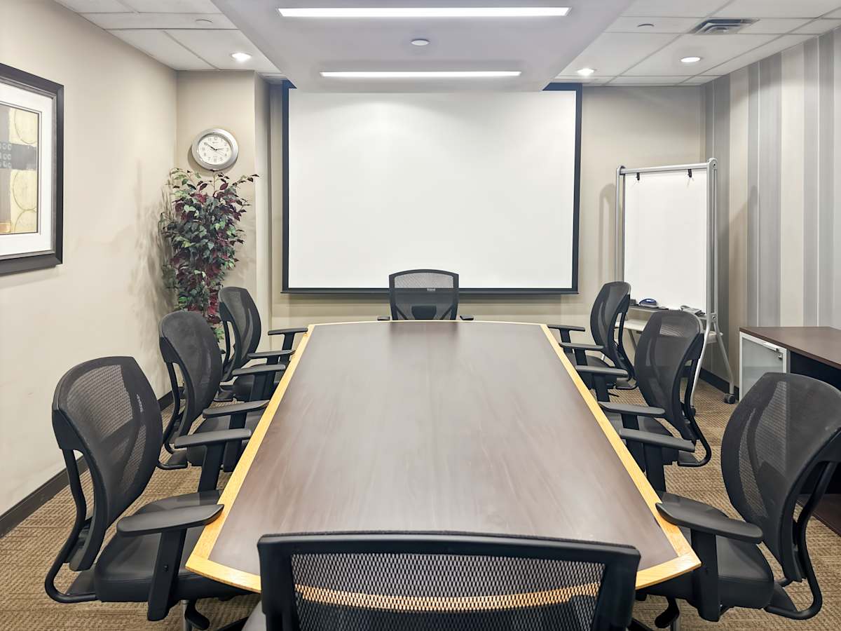 10 Four Seasons Place photo 3
