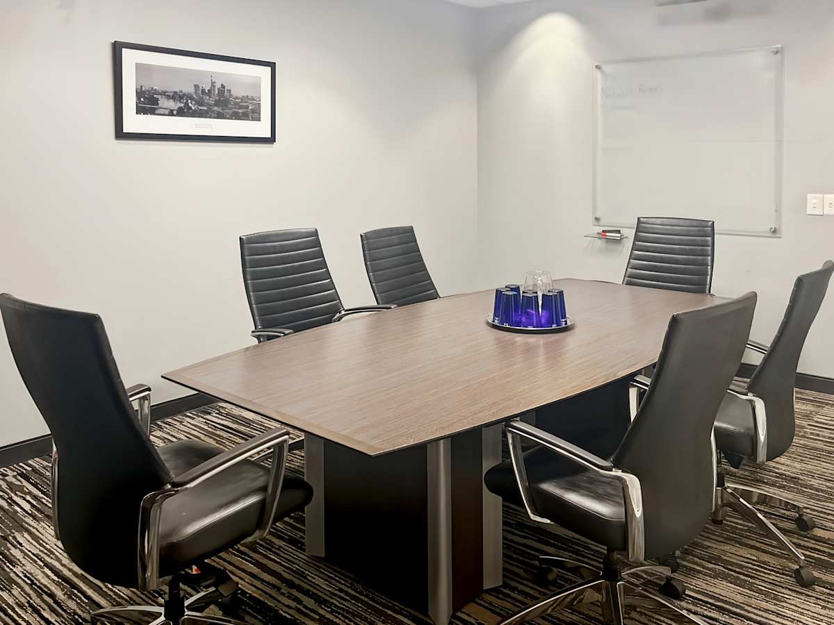 151 Yonge Street photo 8