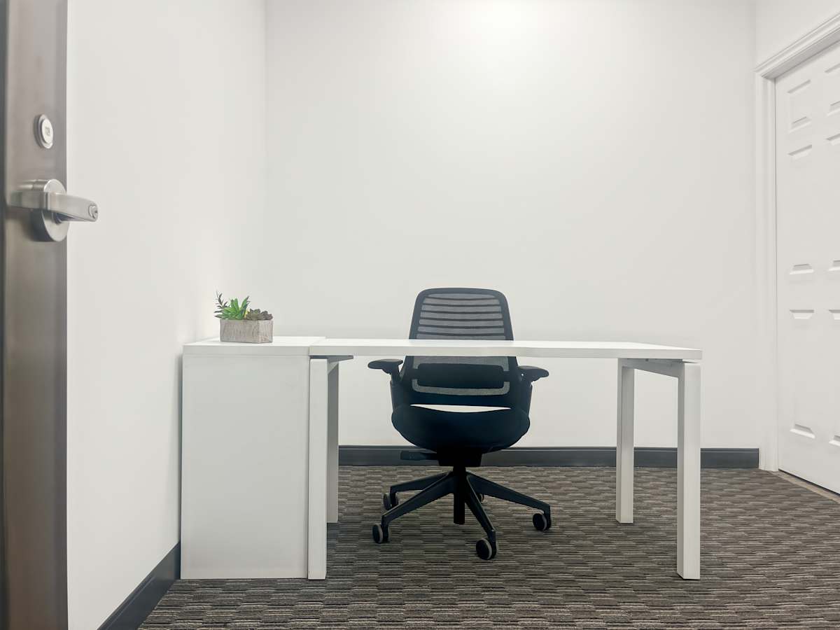 151 Yonge Street photo 12