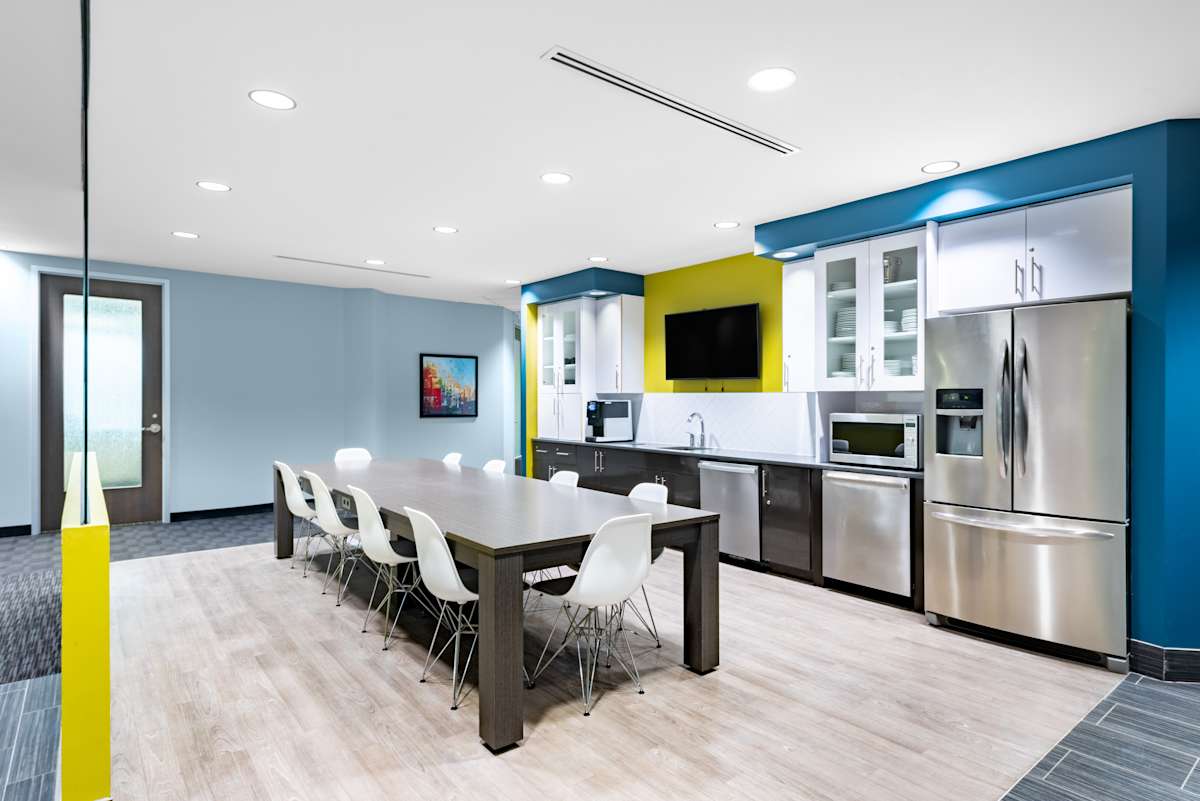 2010 Winston Park Drive photo 4