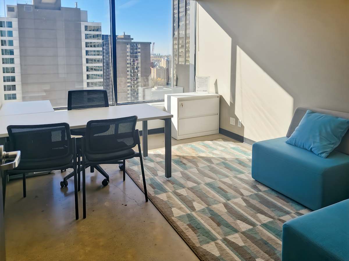 Calgary Place photo 8