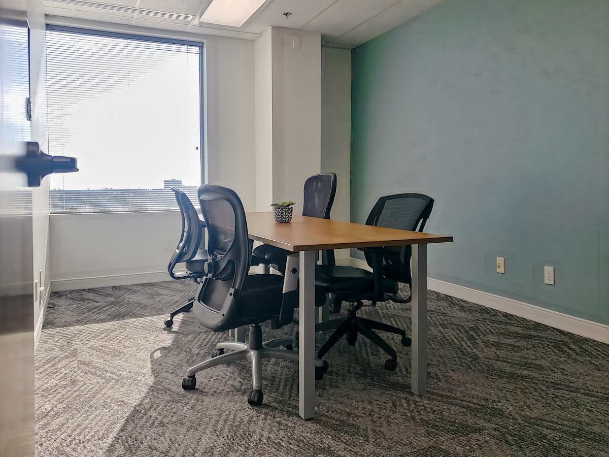 One Executive Place photo 9