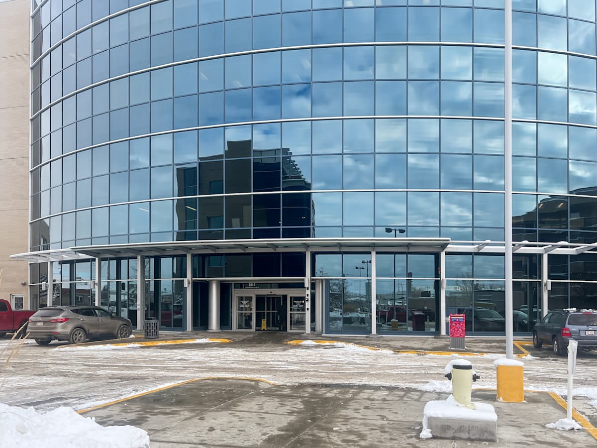 One Executive Place photo 2