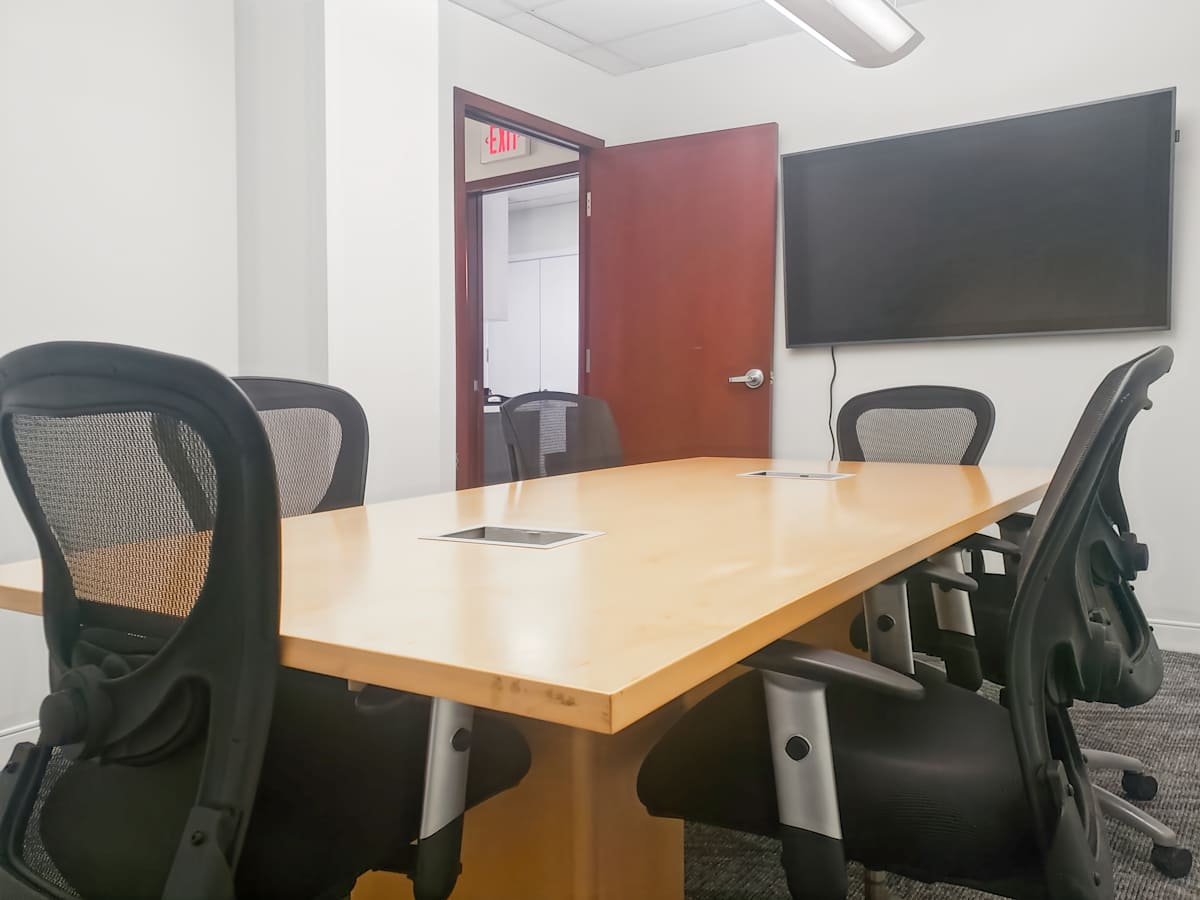 One Executive Place photo 10