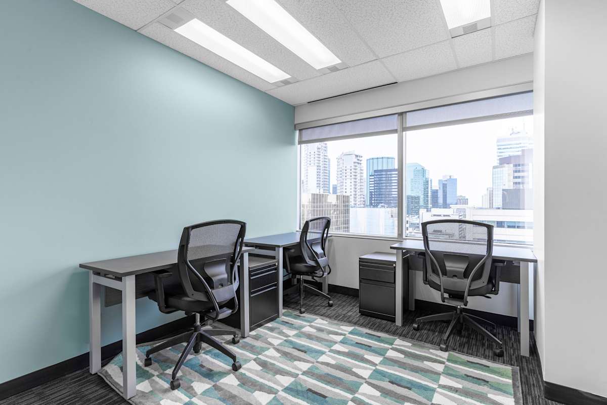 First Edmonton Place photo 4