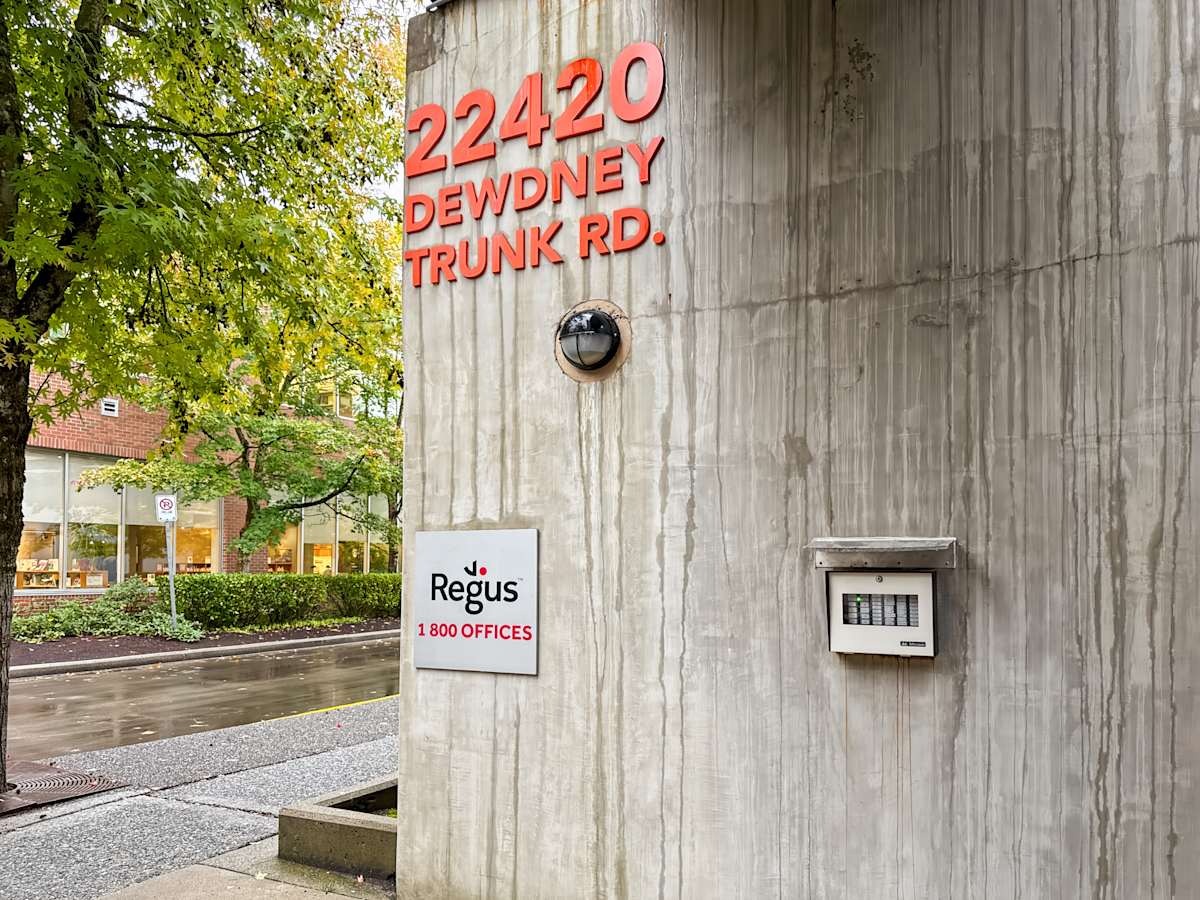 22420 Dewdney Trunk Road photo 4