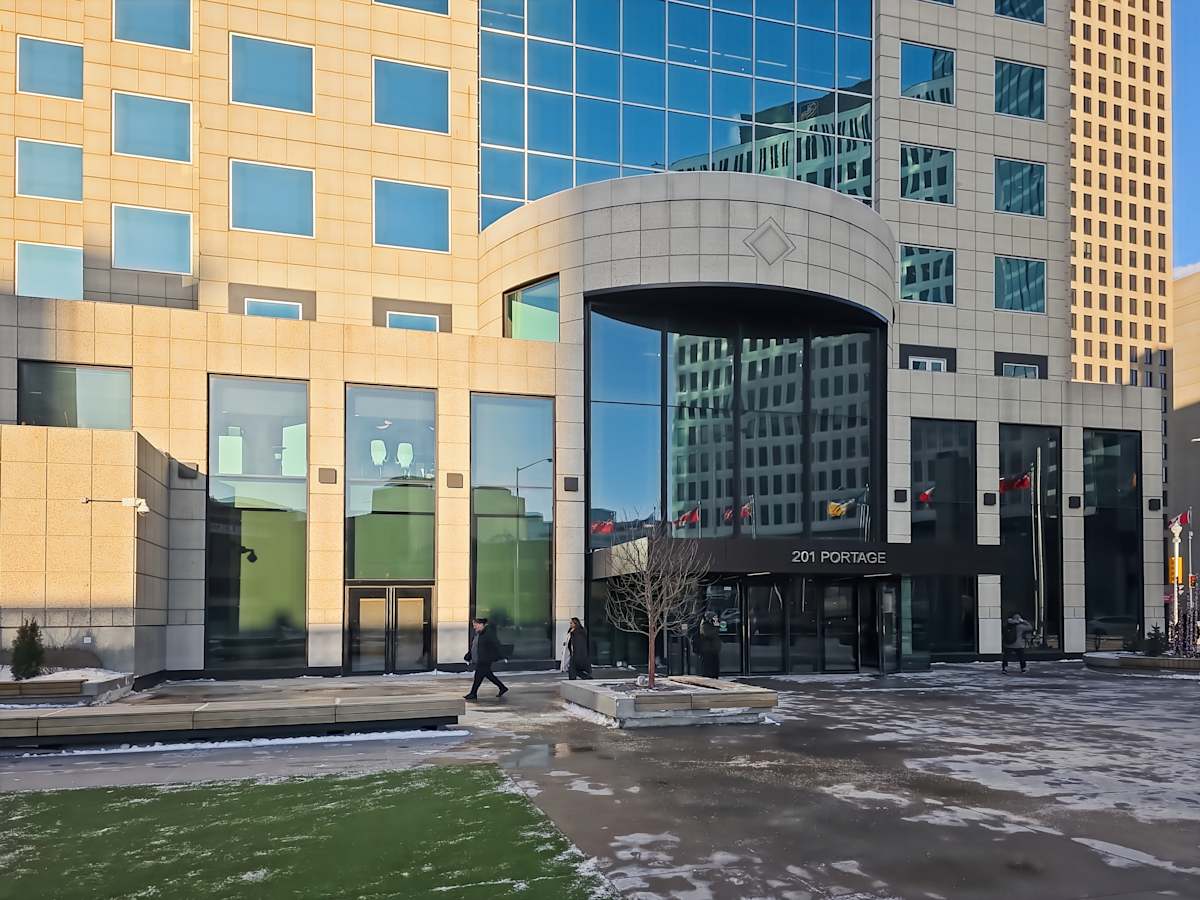 201 Portage Avenue photo 5