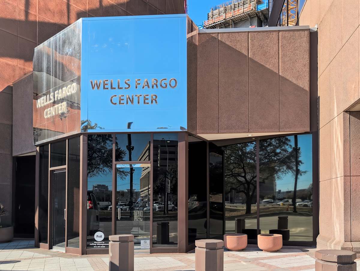 Wells Fargo Center photo 1