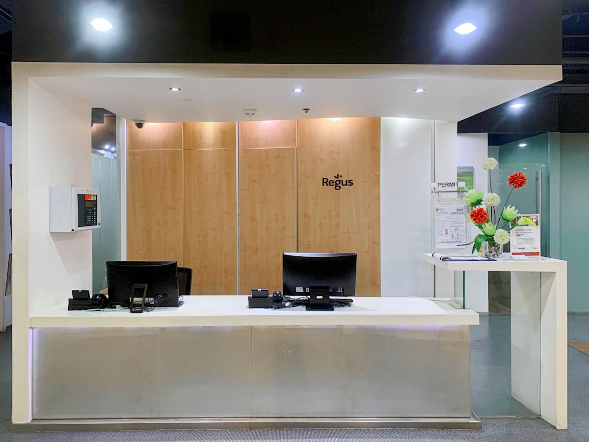 Filinvest One Building photo 10