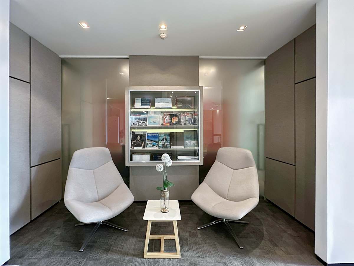 Zuellig Building photo 8