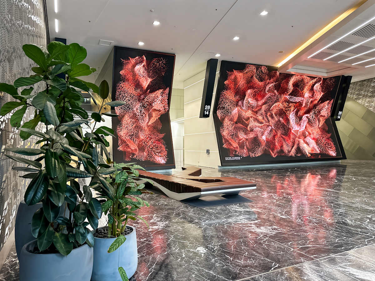 180 Lonsdale Street photo 2
