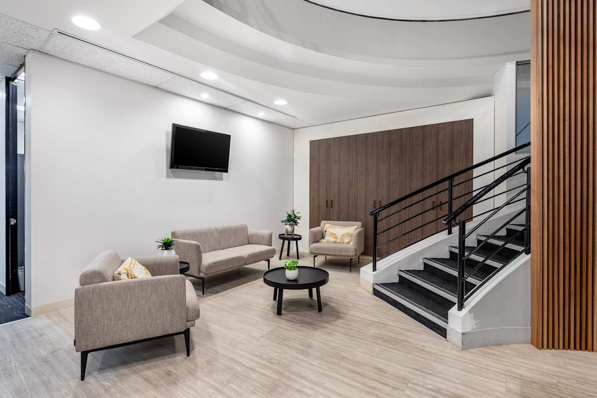 644 Chapel Street photo 2