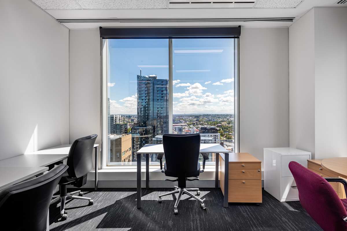 644 Chapel Street photo 3