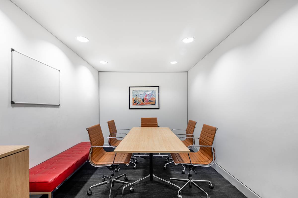 644 Chapel Street photo 5