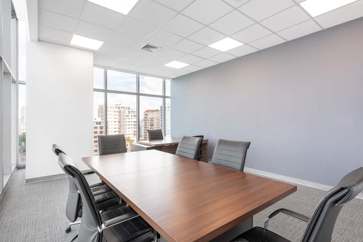 Roble Corporate Centre photo 8