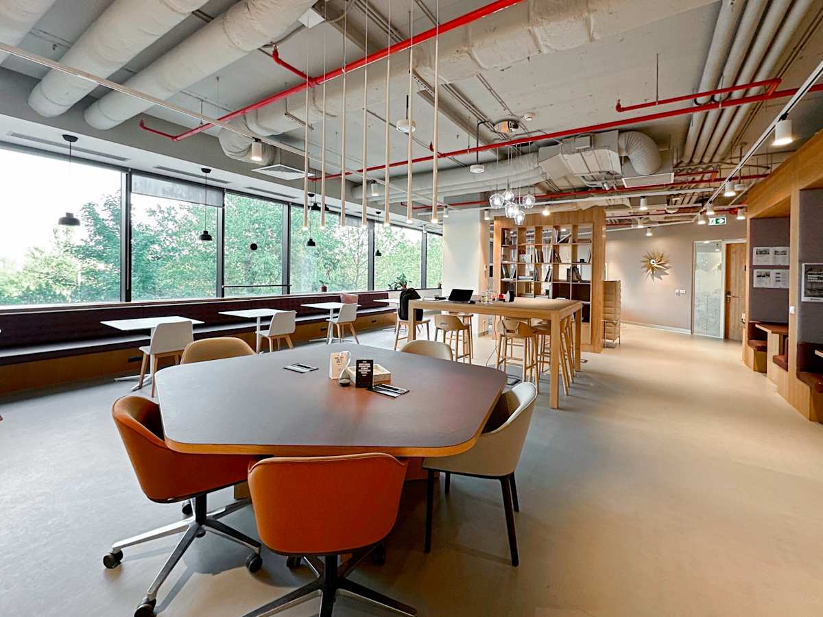 Spaces Campus 6 Centre photo 12