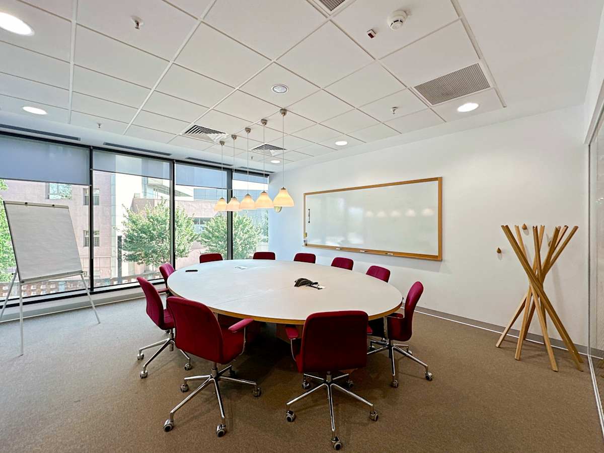 Spaces Campus 6 Centre photo 8