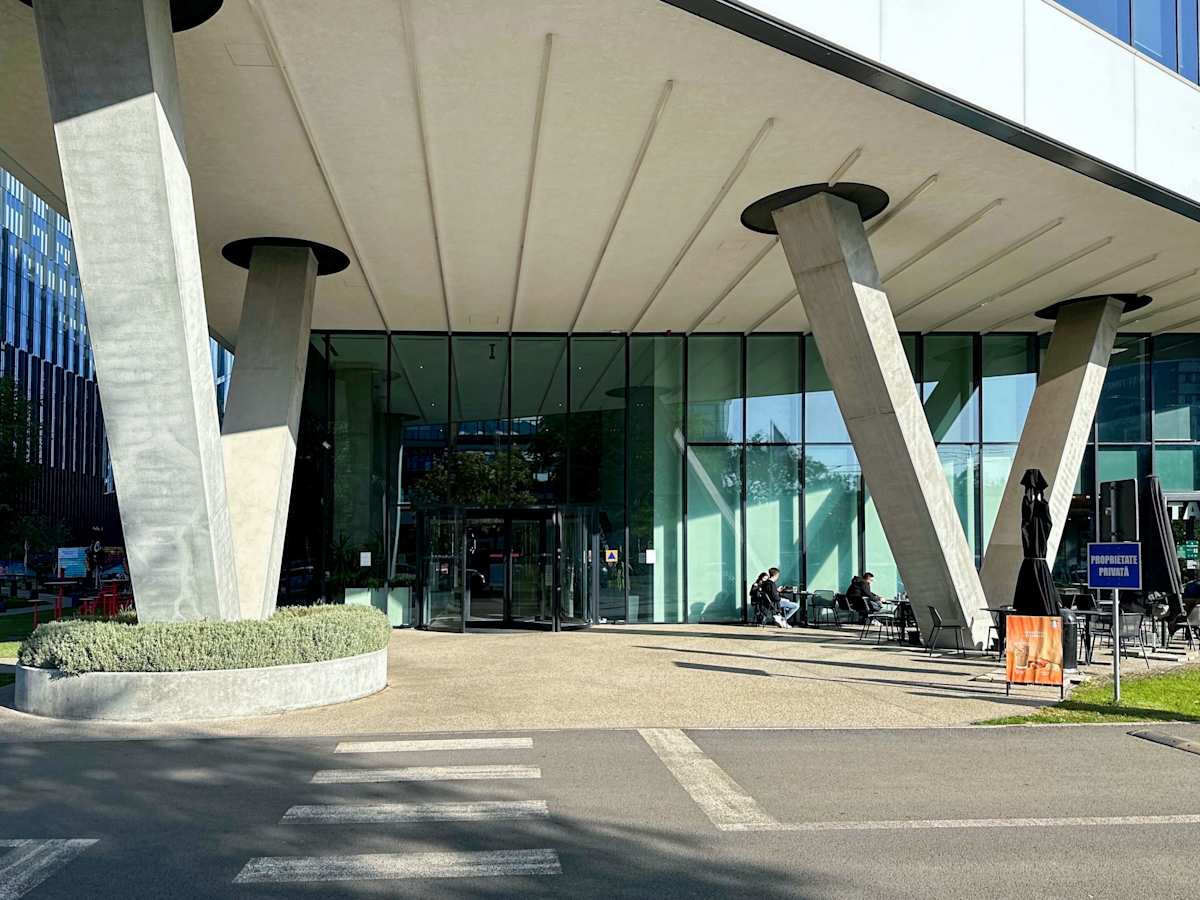Spaces Campus 6 Centre photo 10