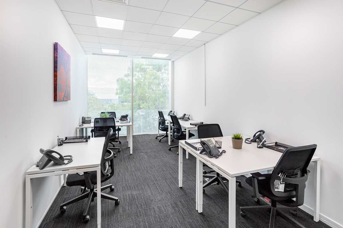 Windmill Hill Business Park photo 4