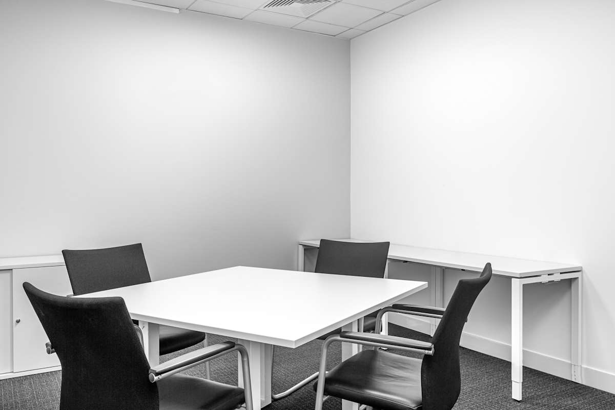 Titan Court photo 2