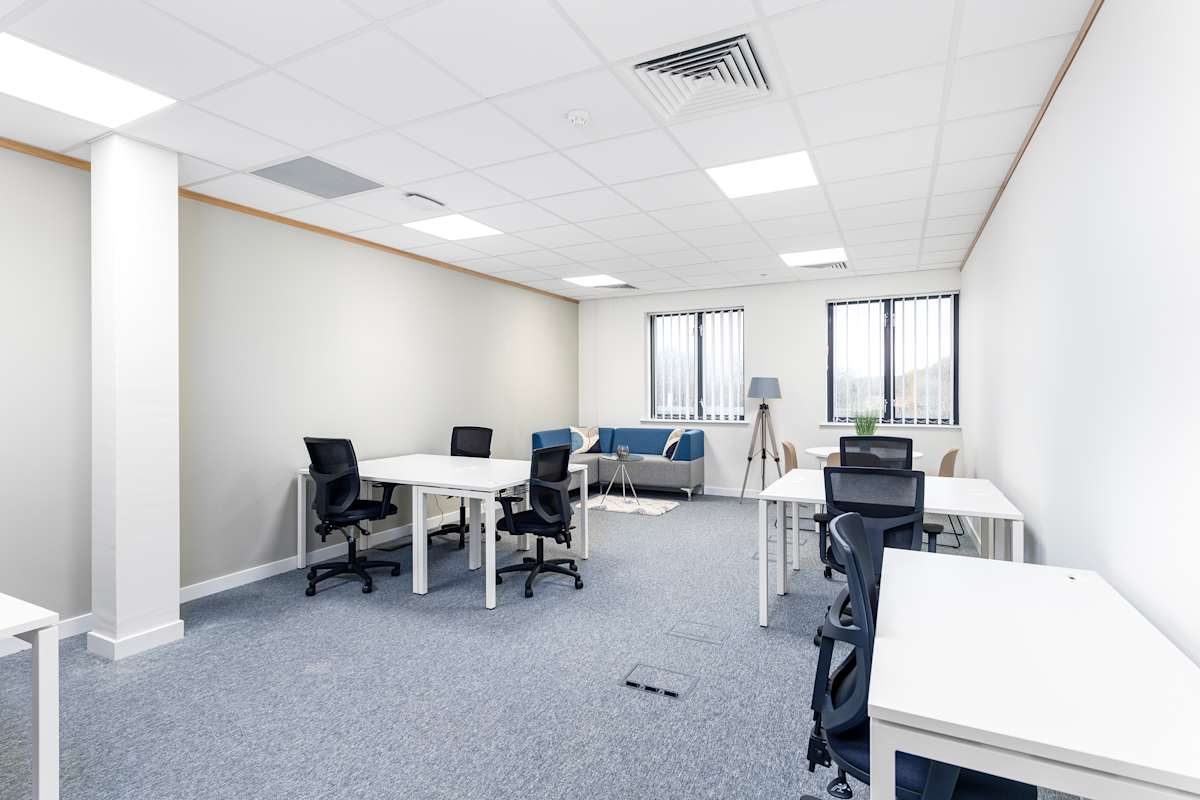 Cromwell House photo 9