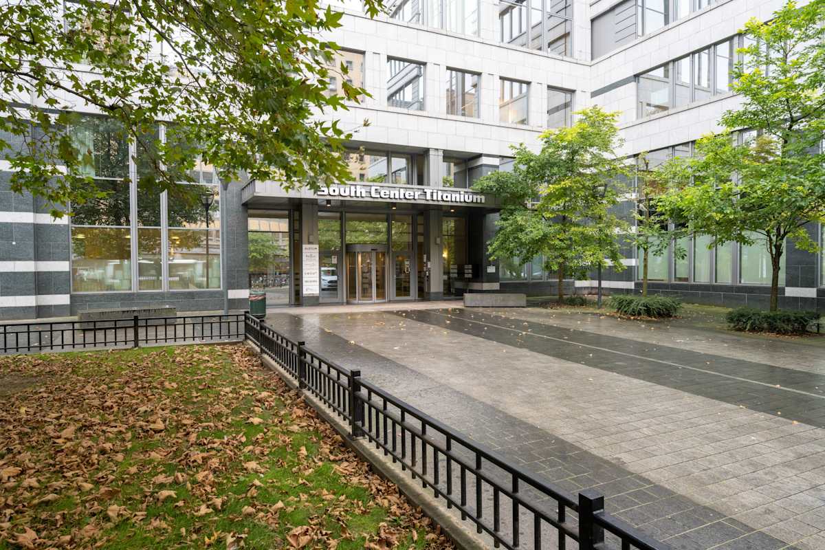 South Center Titanium photo 12