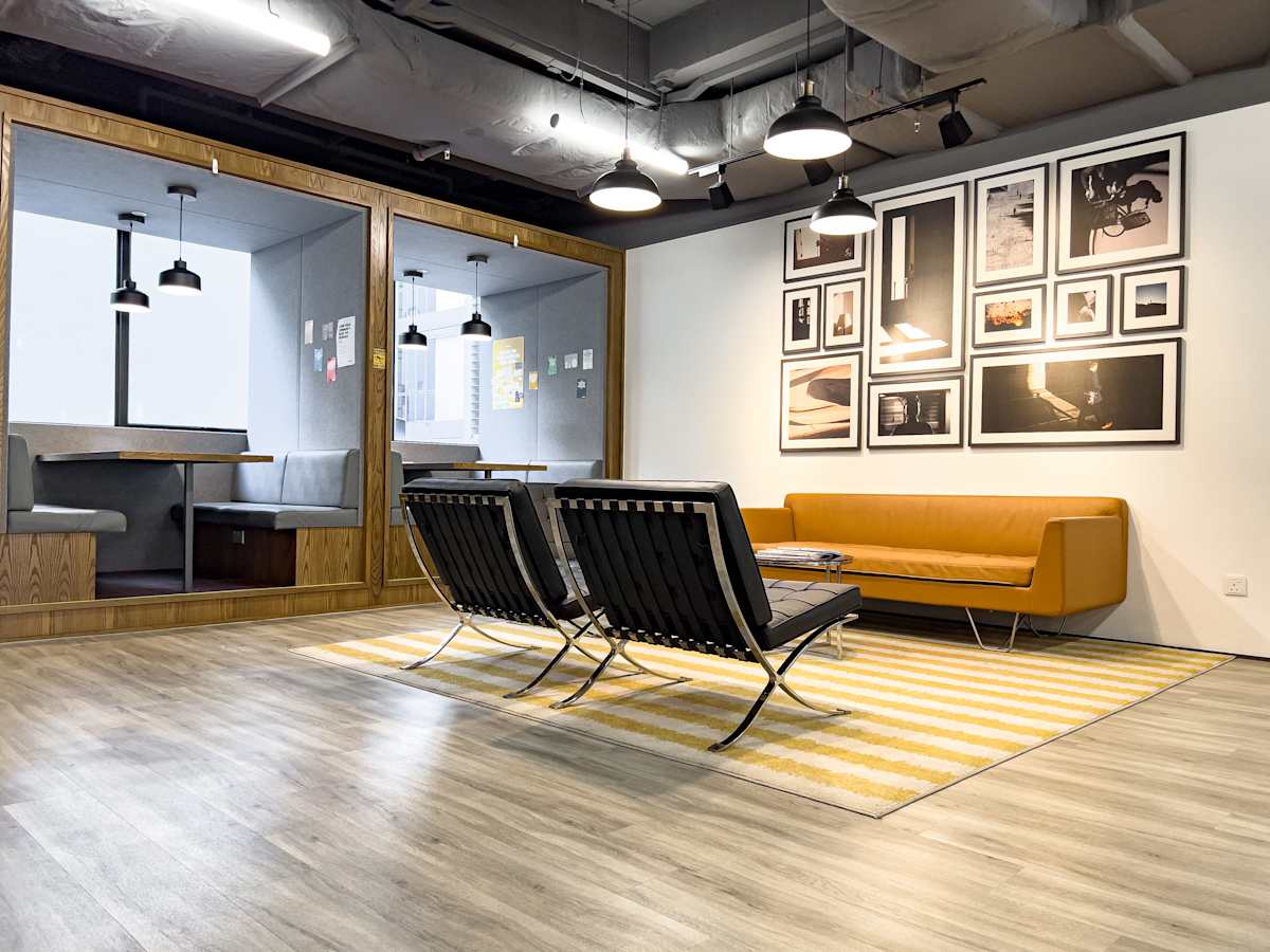 410 North Bridge Road photo 1