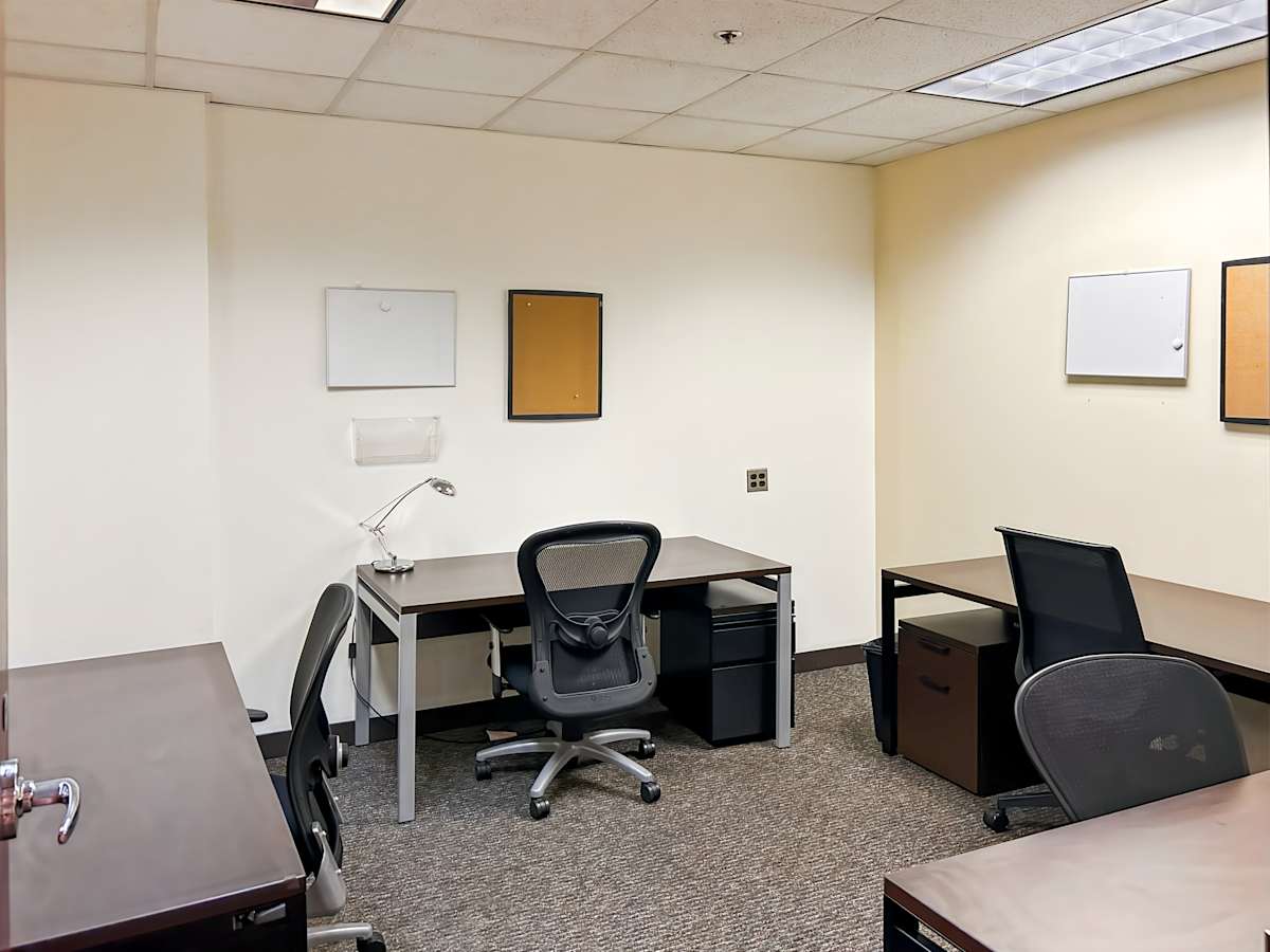 Derby Corporate Center photo 11