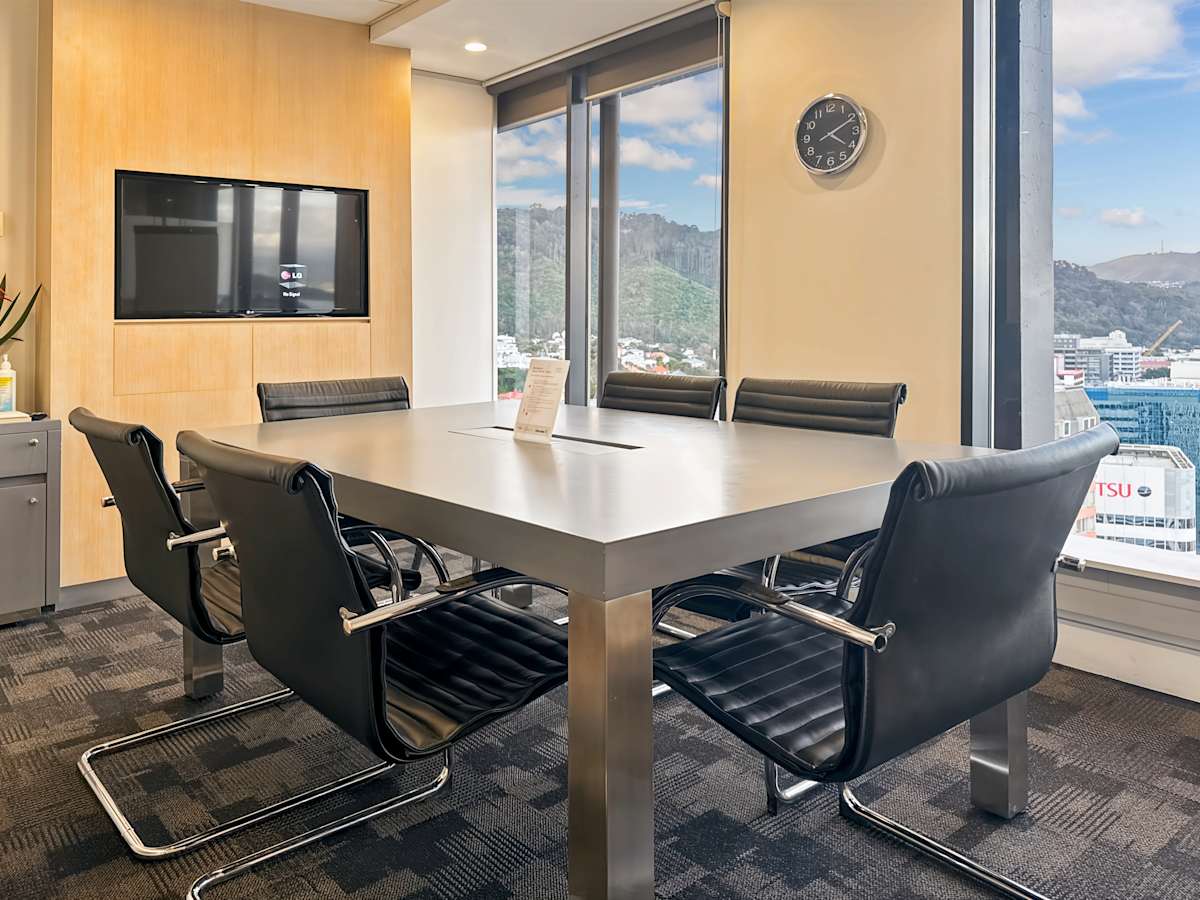 Plimmer Towers photo 11