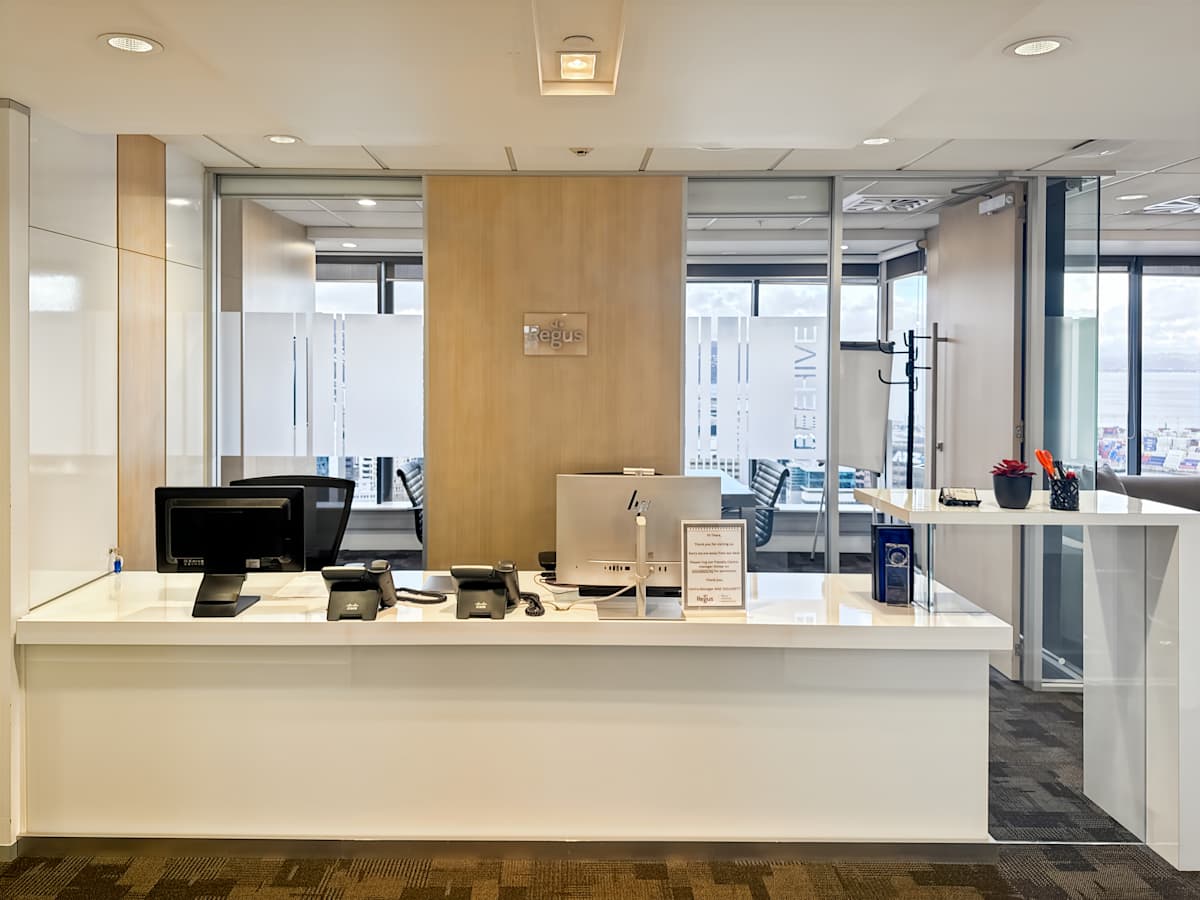 Plimmer Towers photo 12