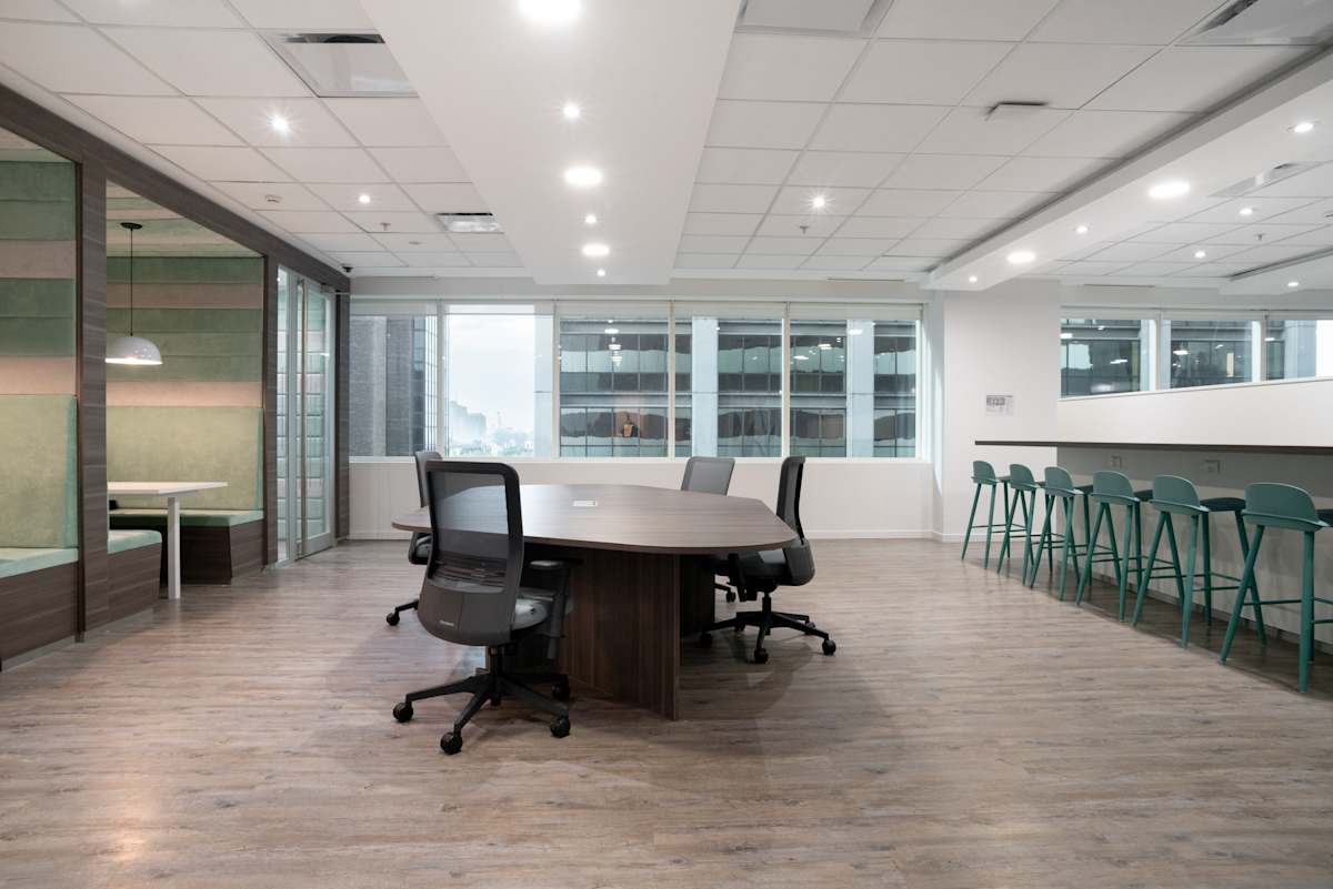 Laminar Plaza F7 photo 2