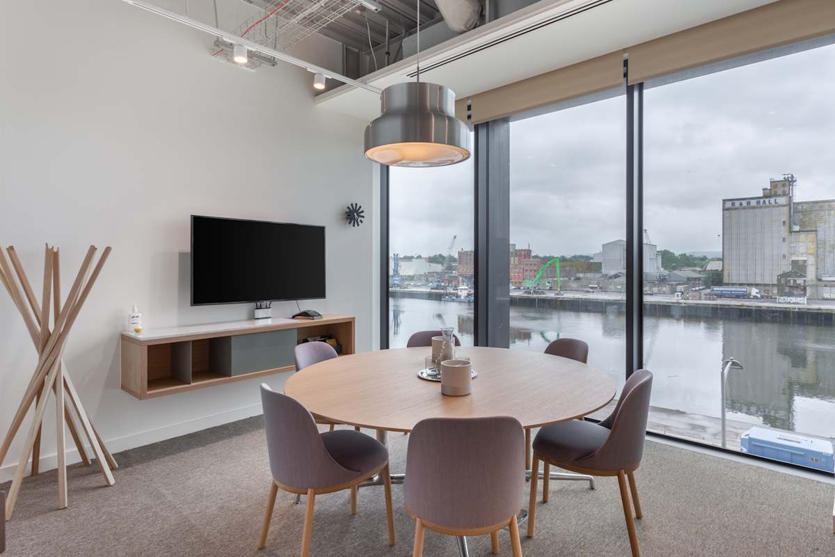 Horgans Quay photo 10