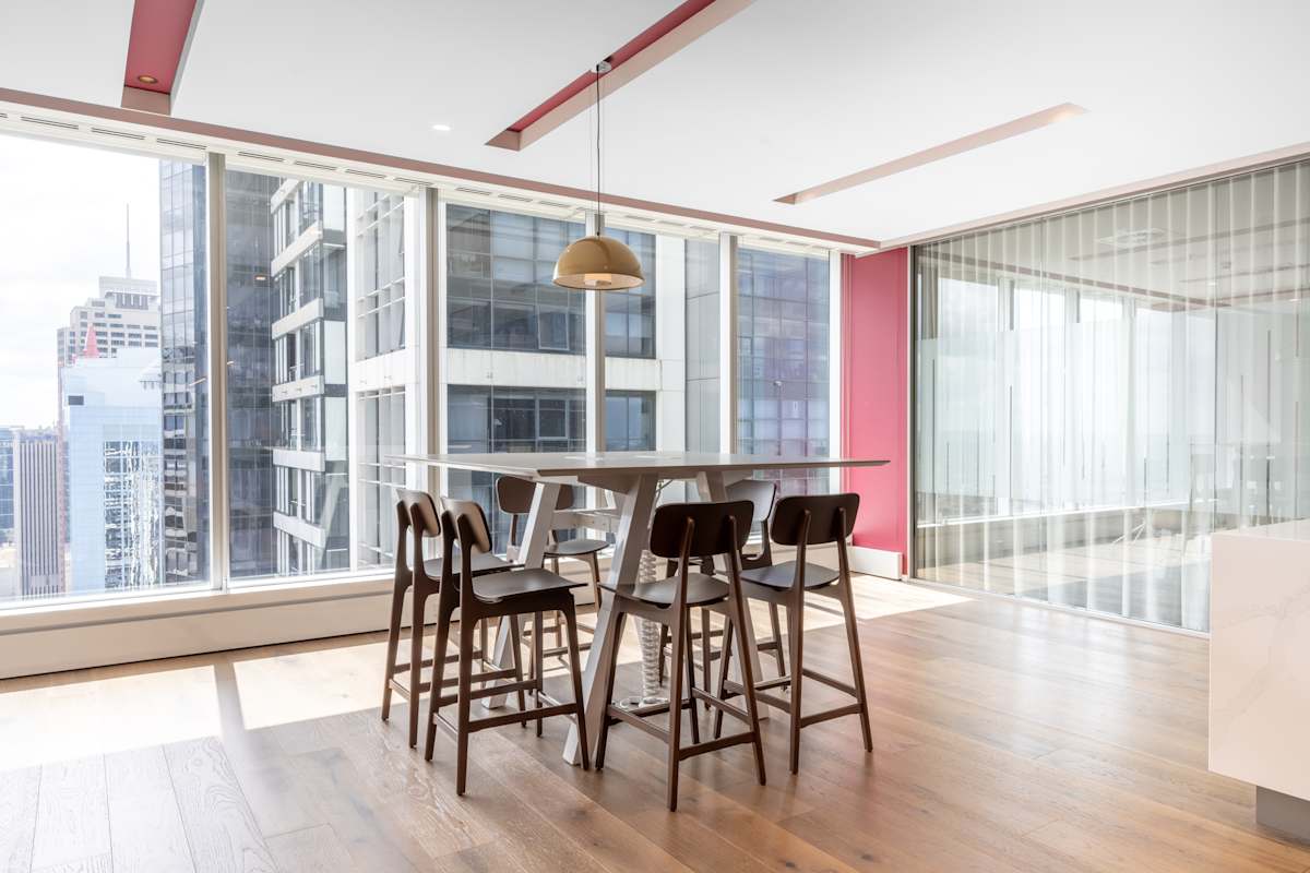 680 George Street photo 2