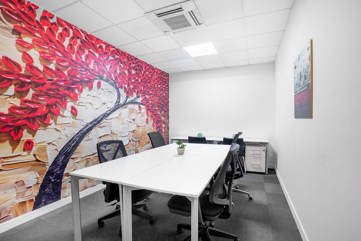 Palladium Office and Residence Building photo 4