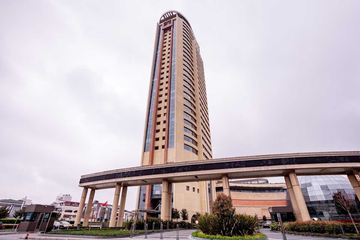 Palladium Office and Residence Building photo 1
