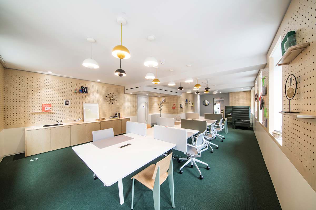 Fitzrovia photo 10