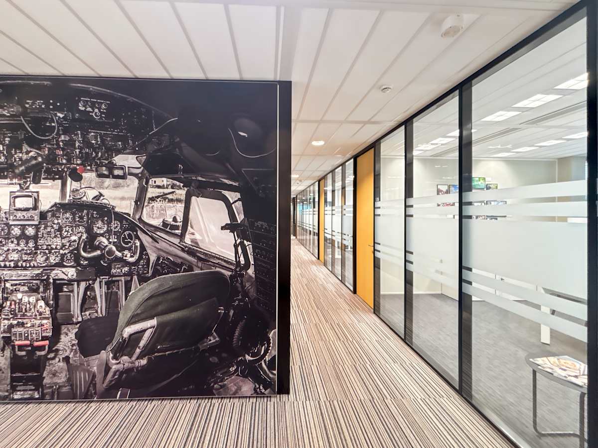 Rotterdam The Hague Airport photo 3