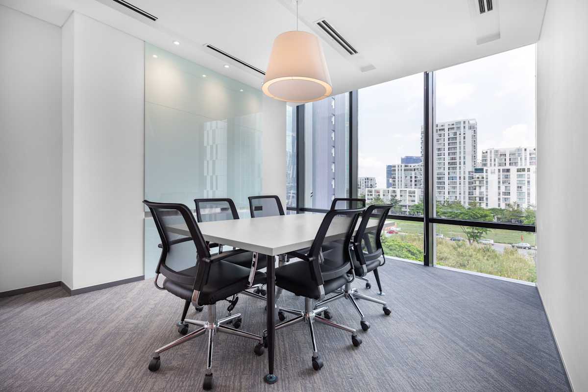 M Building photo 2