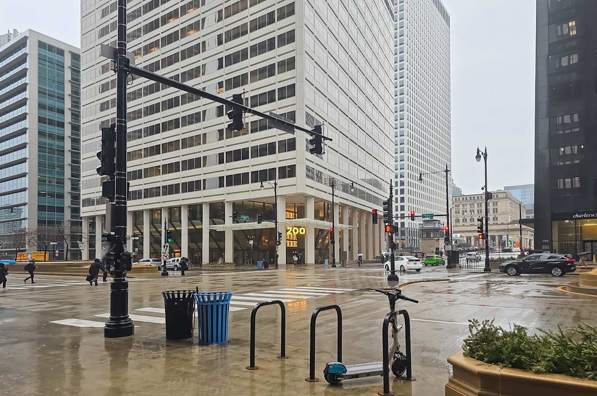 200 South Wacker Drive photo 10