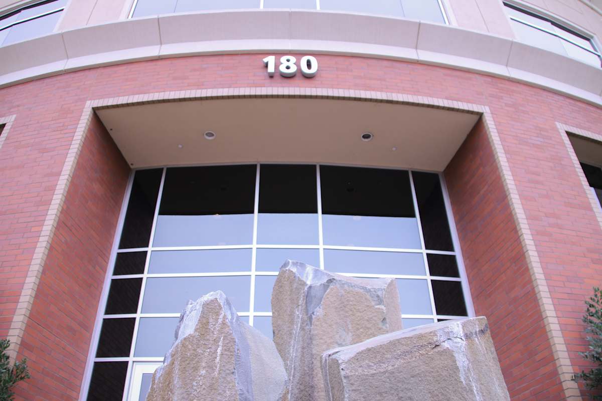 180 Promenade Circle photo 2
