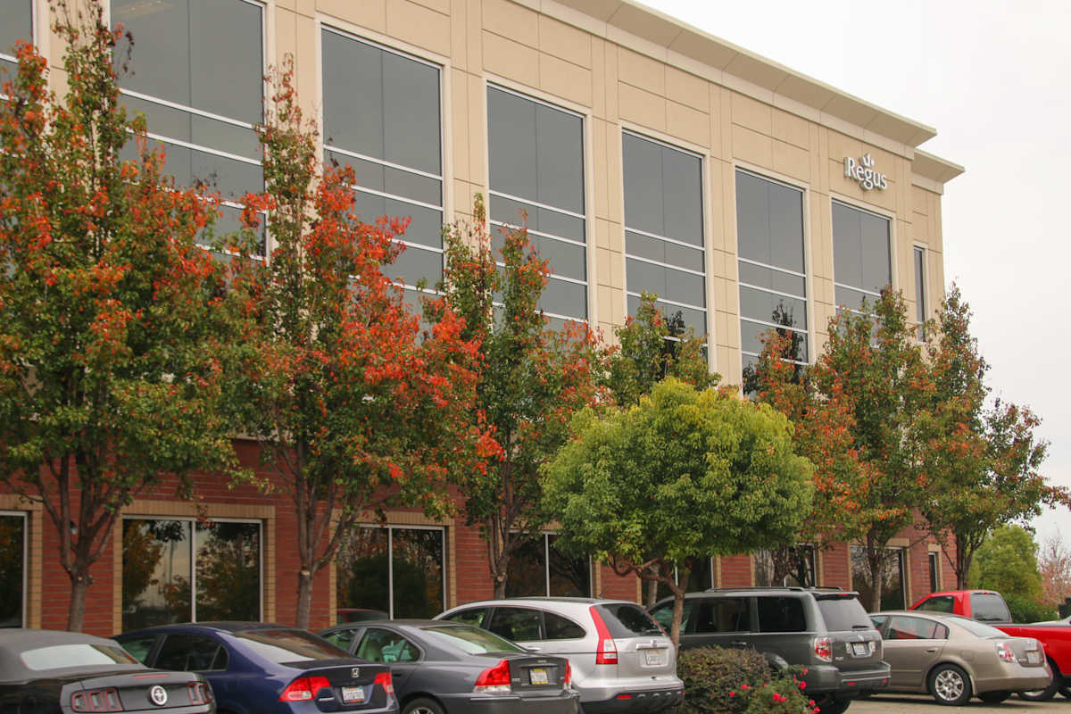 180 Promenade Circle photo 9