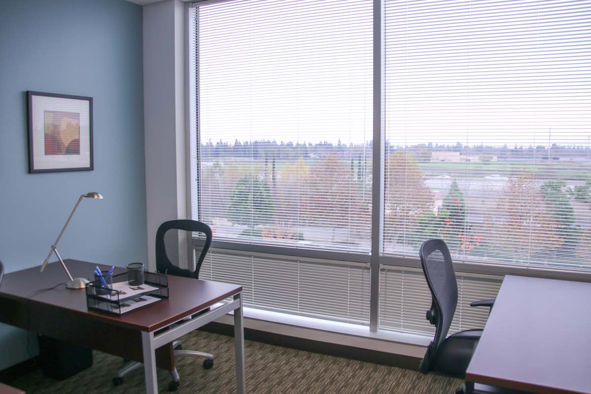 180 Promenade Circle photo 6